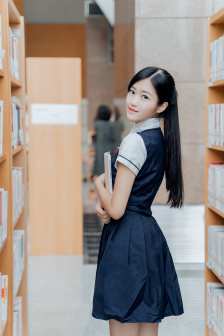 翁止熄痒婉燕